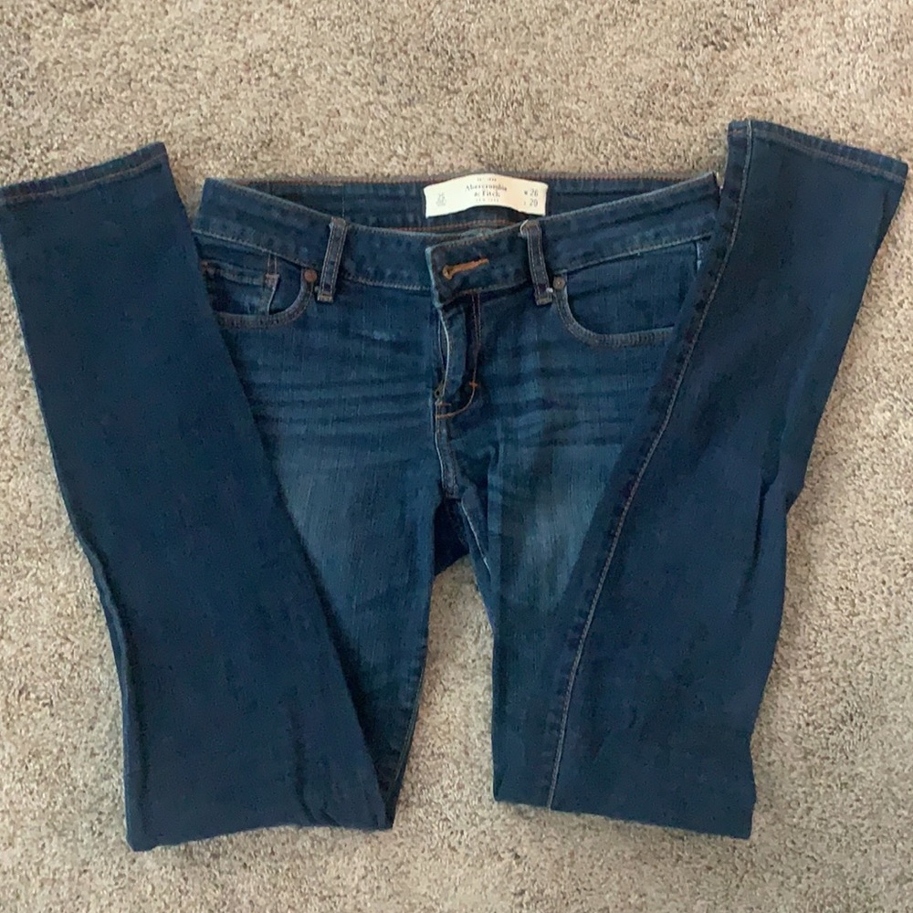 Barely worn Abercrombie and Fitch skinny jeans. Size 2S